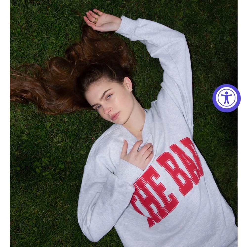 The Bar VARSITY SWEATSHIRT LT HEATHER GREY/BIG APPLE RED - Picture 2 of 6